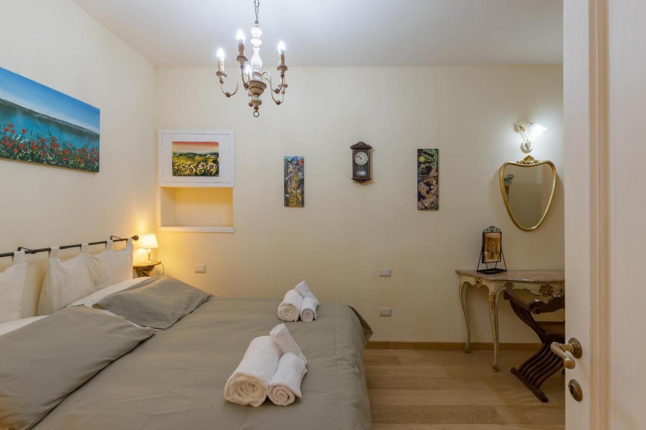 Pinocchio' S House In The Center Of Apartment *